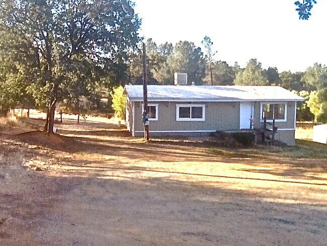 Primary Photo - 5560 Old Olive Highway