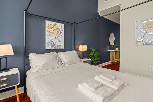 Building Photo - 1421 N 5th St