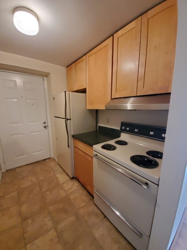 Building Photo - 308 Laurel St