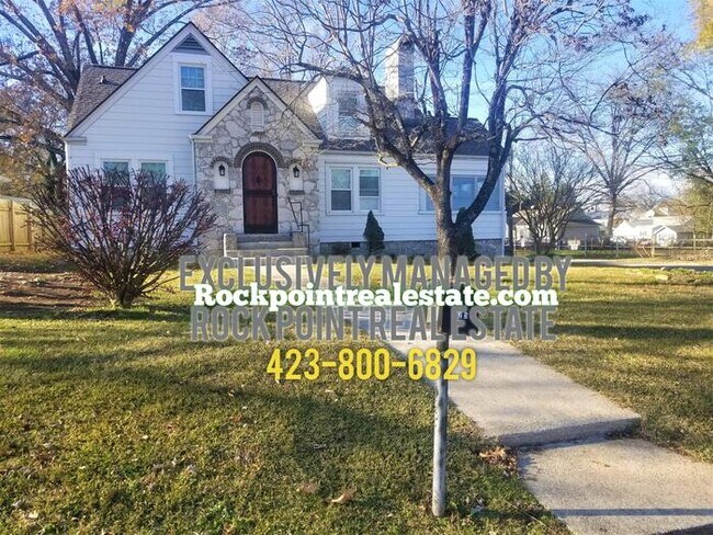 Primary Photo - 125 Melrose Dr
