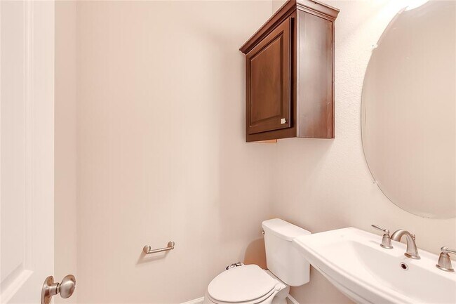 Building Photo - 152 Fort Cobb Way