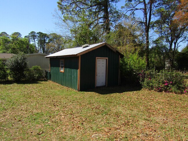 Building Photo - 608 Palmetto St