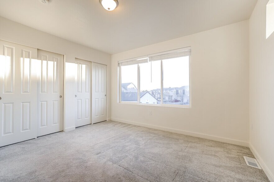 Building Photo - 4735 N Tower Dr