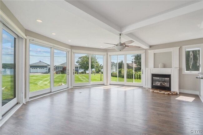 Building Photo - 1131 Marlyn Park Dr