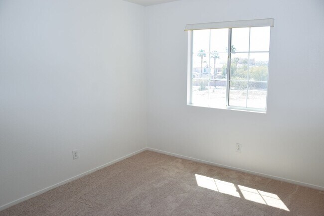 Building Photo - SPACIOUS AND ELEGANT TWO STORY HOME AT END...