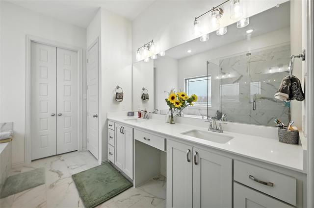 Building Photo - 9408 Redstart Ln