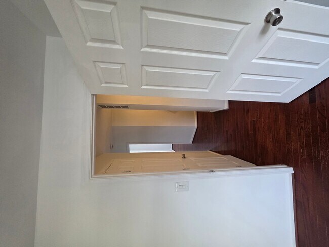 Building Photo - 406 Knollwood Ct