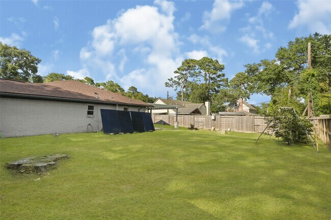 Building Photo - 12018 Beinhorn Dr