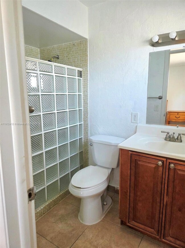 Building Photo - 6432 Dewey St