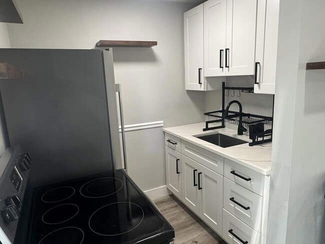 Building Photo - 920 N L St