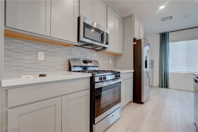 Building Photo - 3302 Viola Hls Ave