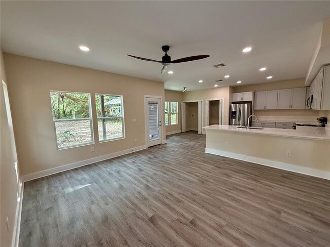 Building Photo - 4409 NW 31st Ave