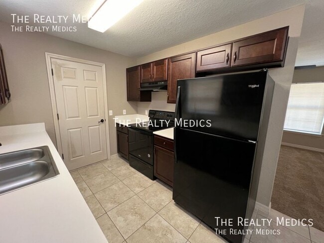 Building Photo - 22 Locust Loop Dr