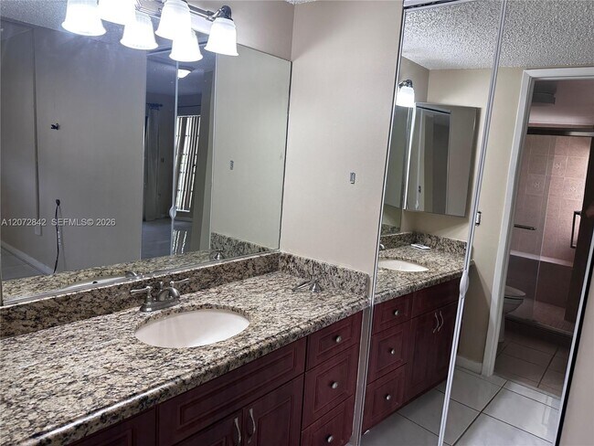 Building Photo - 8810 SW 123rd Ct