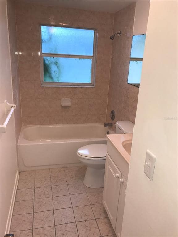 Building Photo - 906 Homewood Dr