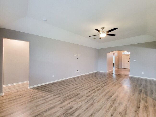 Building Photo - Welcome to this charming one-story home fe...