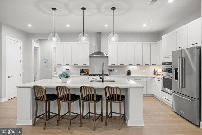 Building Photo - 43442 Croson Ln