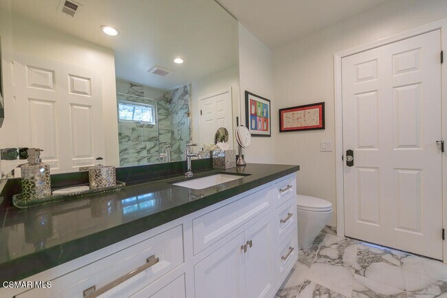 Building Photo - 2491 Swanfield Ct