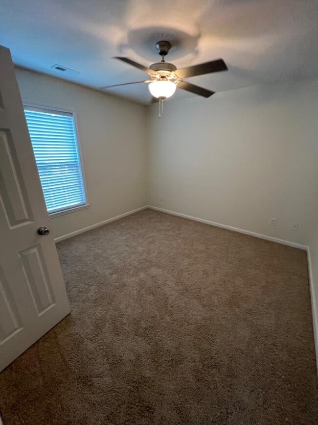 Building Photo - 2037 Pony Farm Rd