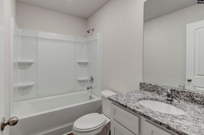 Building Photo - 807 Red Berry Ln