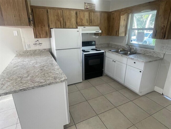 Building Photo - 7322 Janczlik Dr