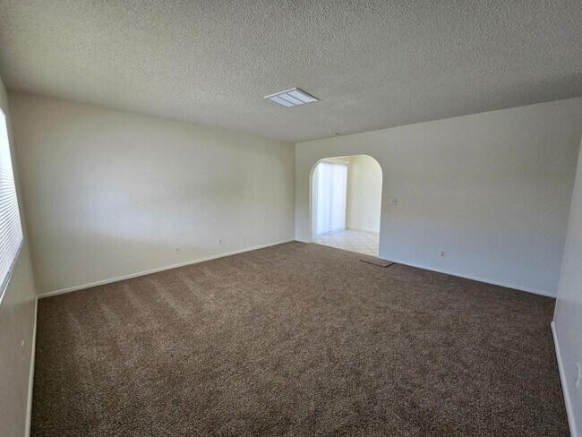 Building Photo - 5239 Erin Cir