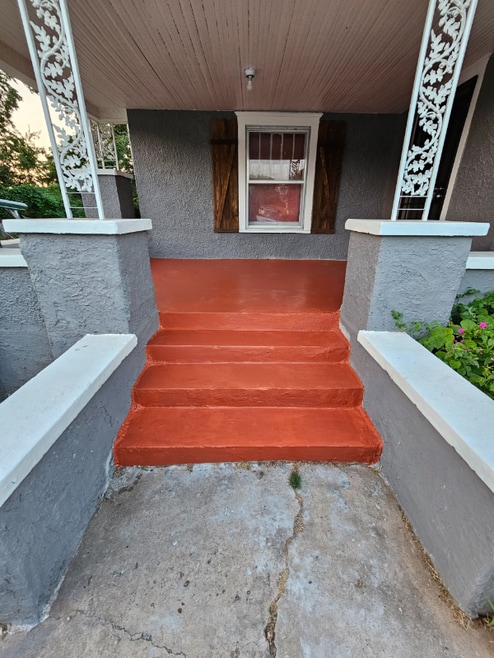 Building Photo - 1332 E Highland St