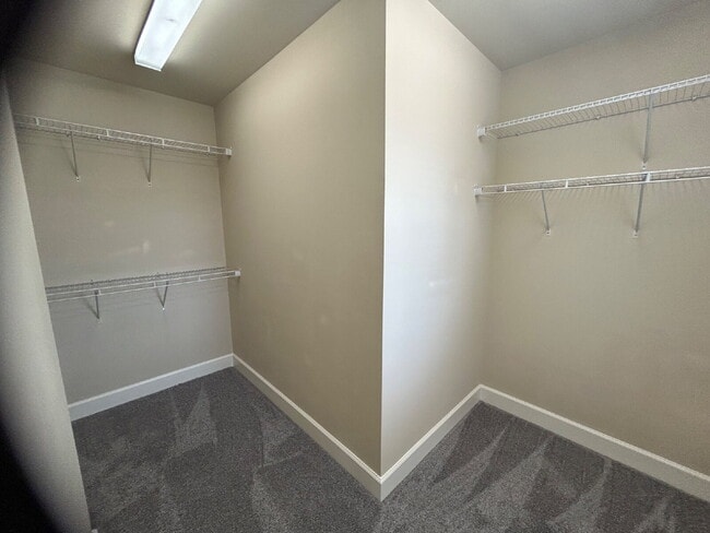 Building Photo - "Charming 3-Bed Condo in Cookeville with Granite Touches and Spacious Living!"