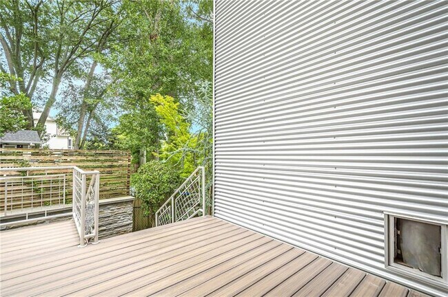 Building Photo - 2269 Briarwood Hills Dr NE