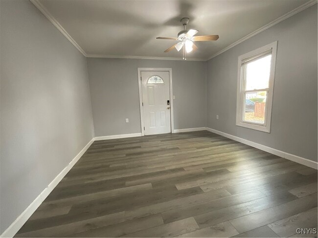 Building Photo - 110 Division St E