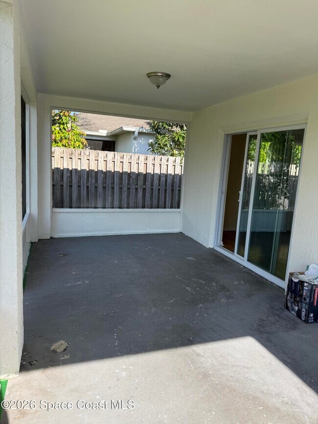 Building Photo - 1178 White Oak Cir