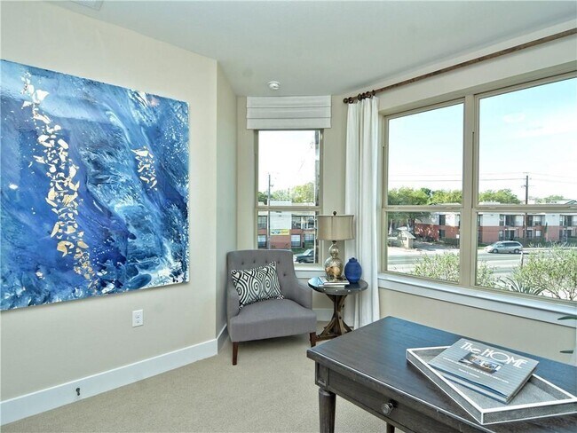 Building Photo - 12504 Red Sparrow St