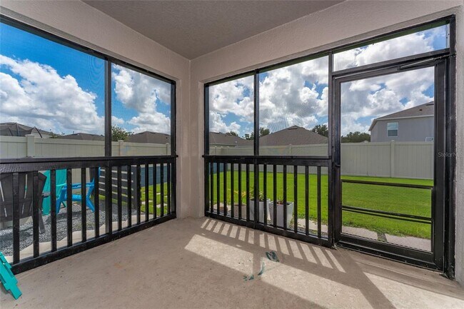 Building Photo - 1725 Aurora Ridge Dr