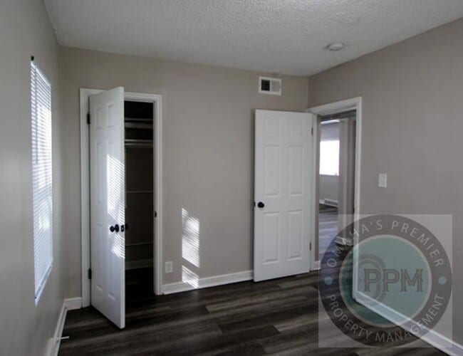 Building Photo - GBR 3309 S 32 Avenue