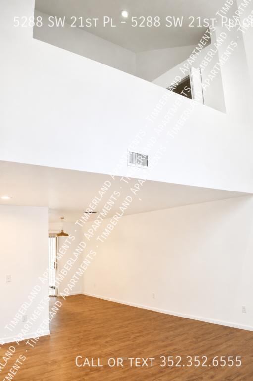 Building Photo - 5288 SW 21st Pl