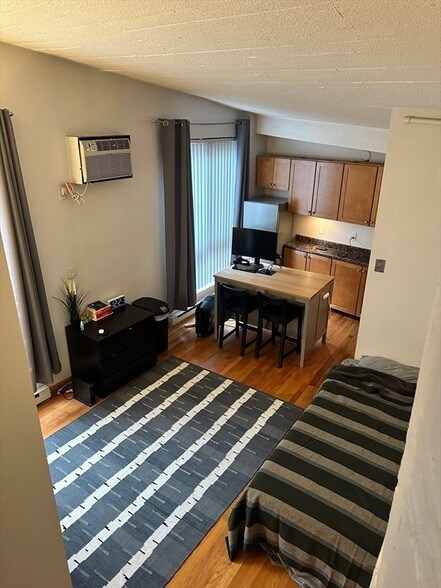 Building Photo - 12 Stoneholm St