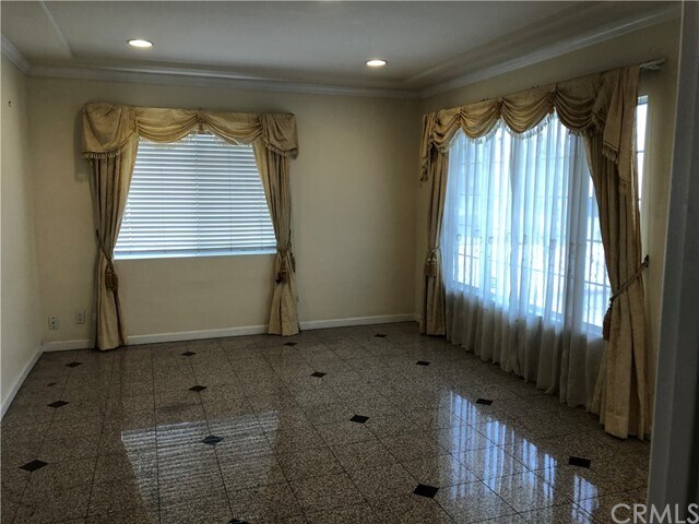 Building Photo - 8943 Beatrice Pl