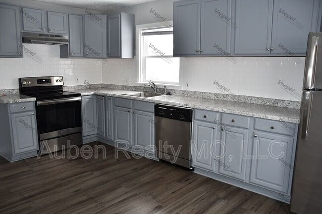 Building Photo - 11224 E Sheley Rd