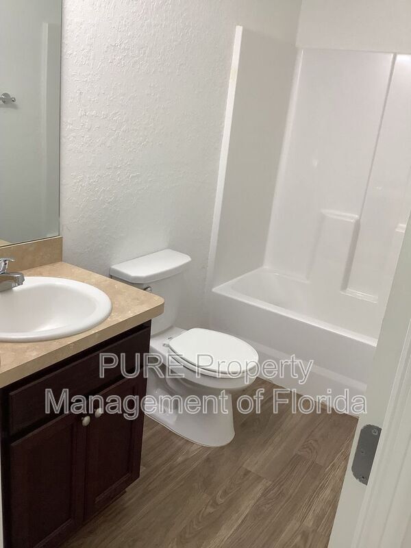 Building Photo - 13995 SW 27 Ct Rd