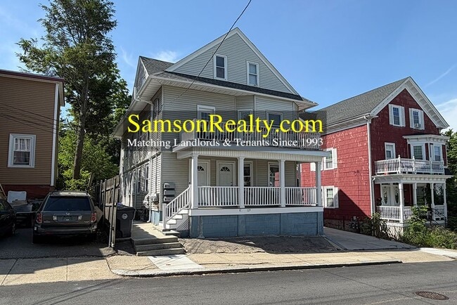 Building Photo - 129 Abbott St