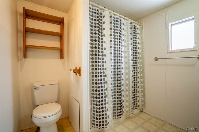 Building Photo - 108 Mountain View Ln