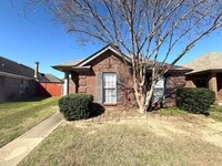 Building Photo - ** 3 bed 2 bath located in Thorington Trace ** Call 334-366-9198 to schedule a self tour