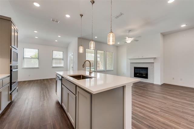 Building Photo - 3514 Honeysuckle Holw