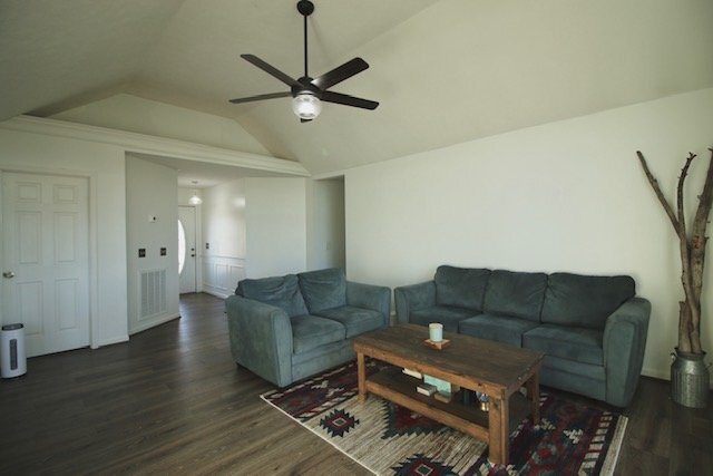 Building Photo - Available September 1st - This Home is Wai...