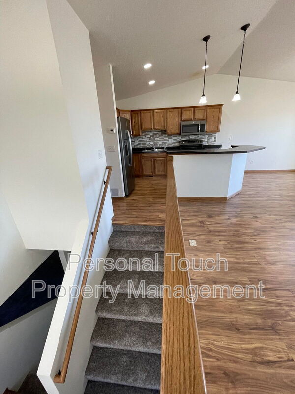Building Photo - 2580 5th St W