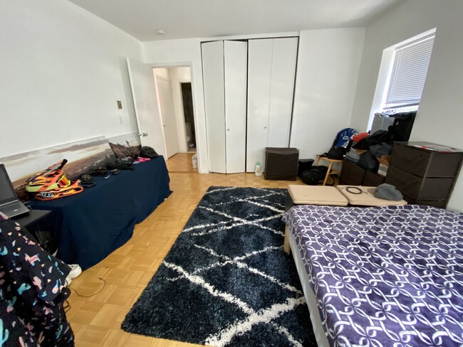 Building Photo - 2 Larose Pl