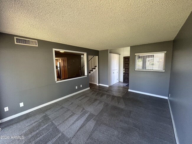 Building Photo - 4501 W Continental Dr