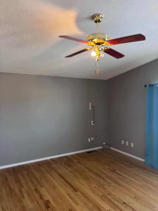 Building Photo - 7816 Ridgeview Dr NW