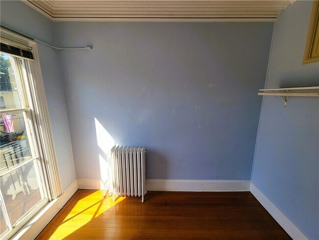 Building Photo - 106 Touro St