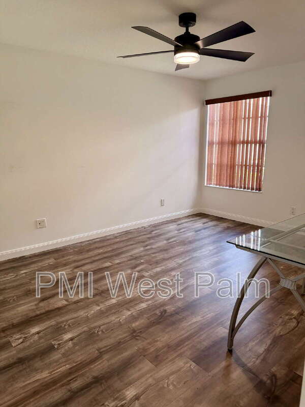 Building Photo - 8270 Eleuthera Ln